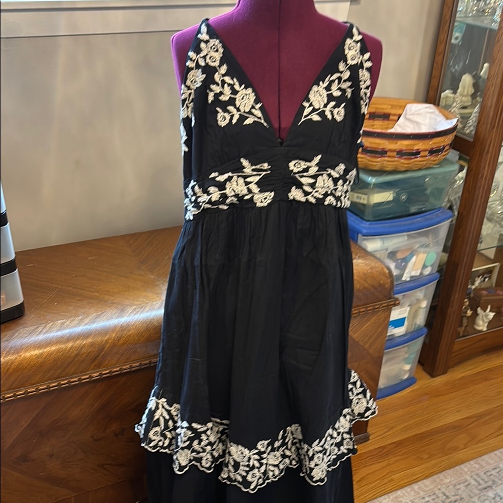 Abercrombie & Fitch Black and White High Low Sundress